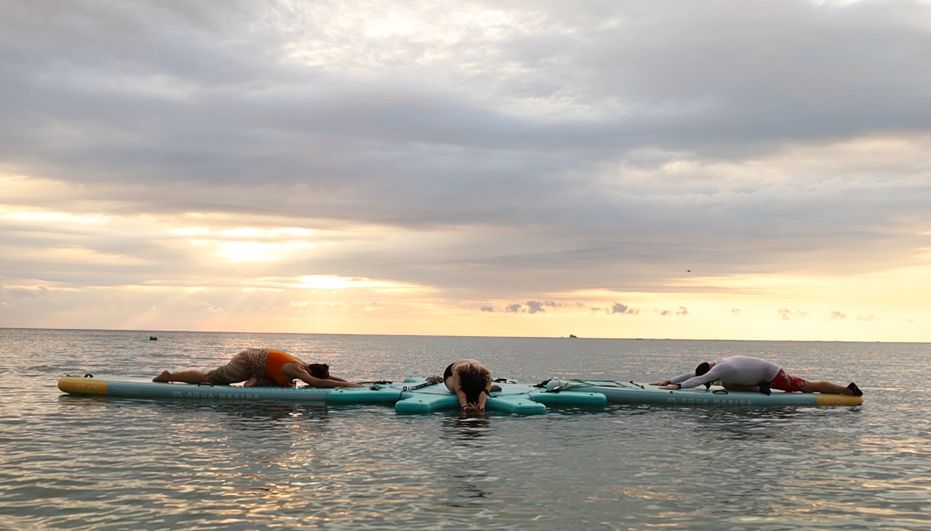 Floating Islands SUP Yoga