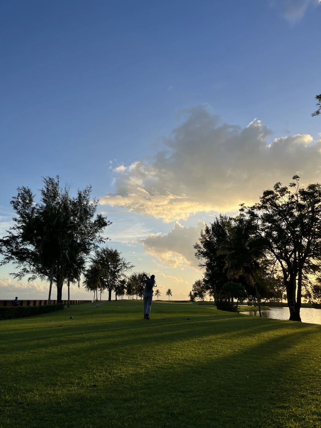 Eagle Bay Retreat Kudat Golf Course hole 4 sunrise