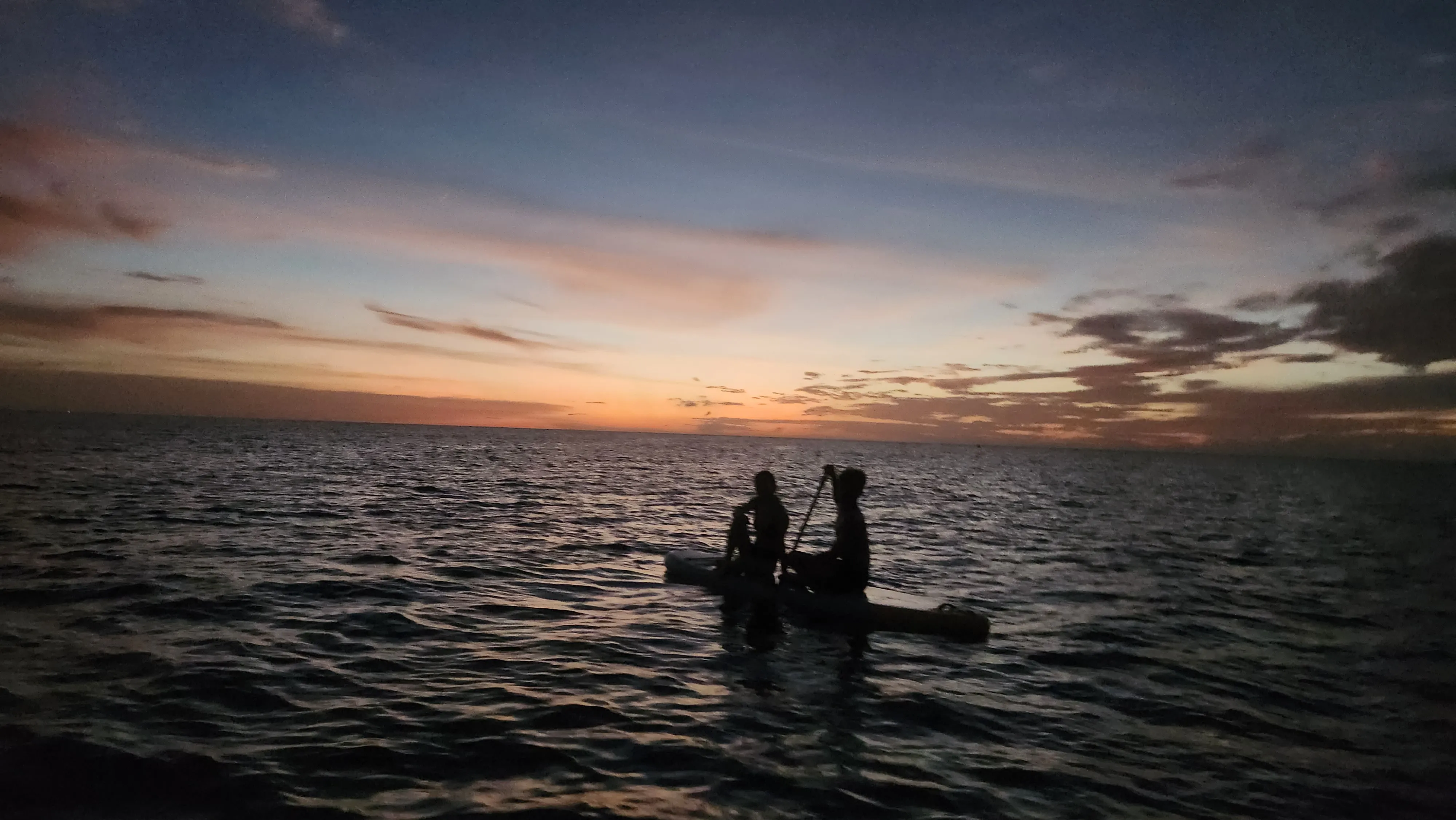 SUP Lovers at Sunset