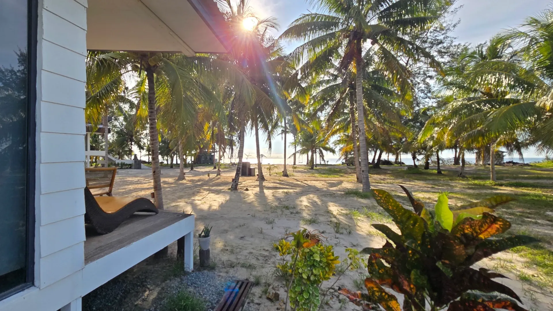 Eagle Bay Retreat Loft Villa Room Beach View