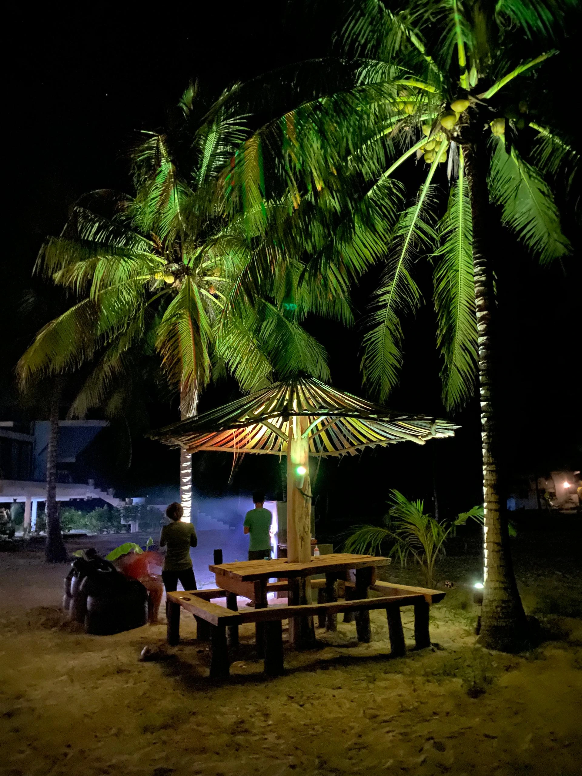 Eagle Bay Retreat Dining BBQ Seafood