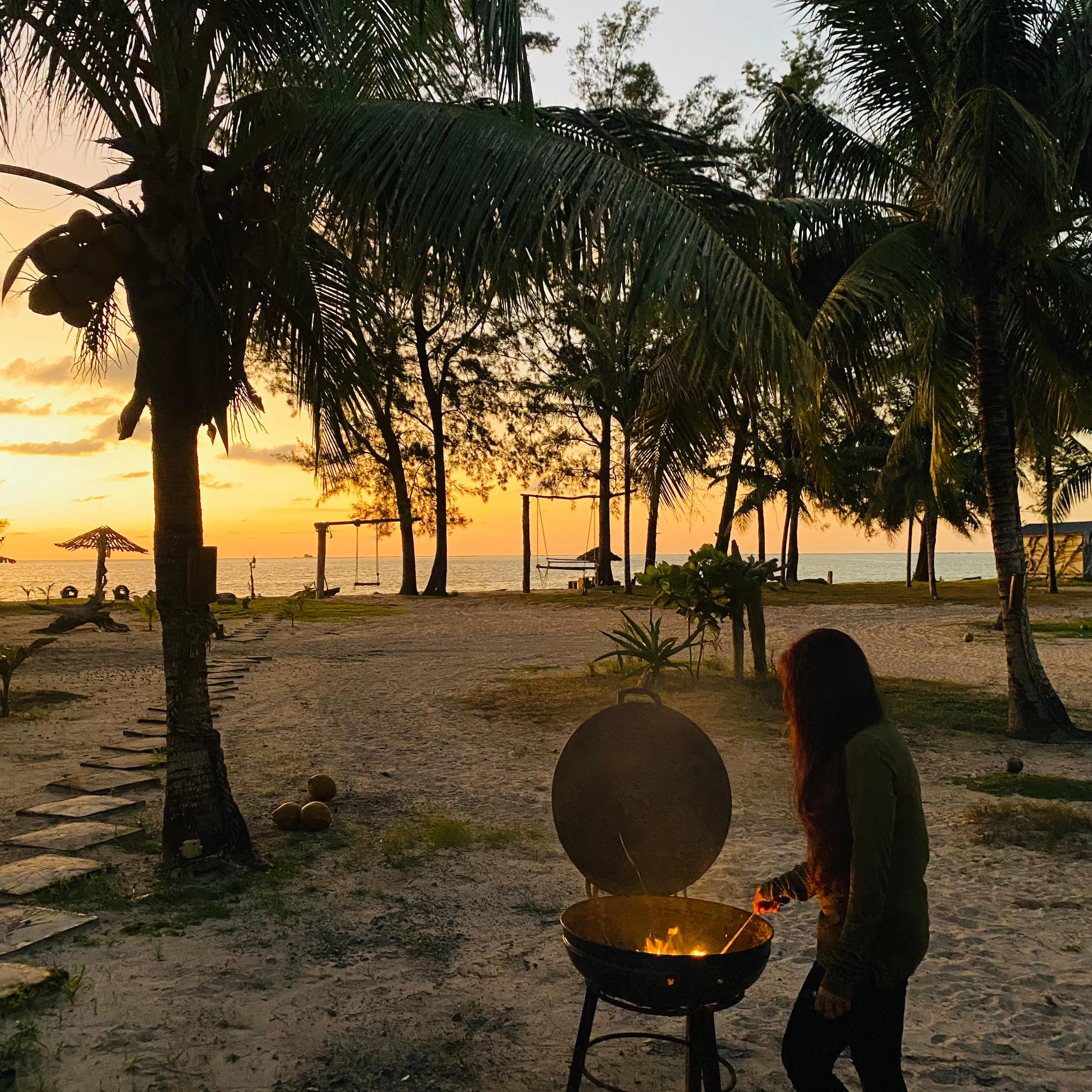 Eagle Bay Retreat Dining BBQ Seafood
