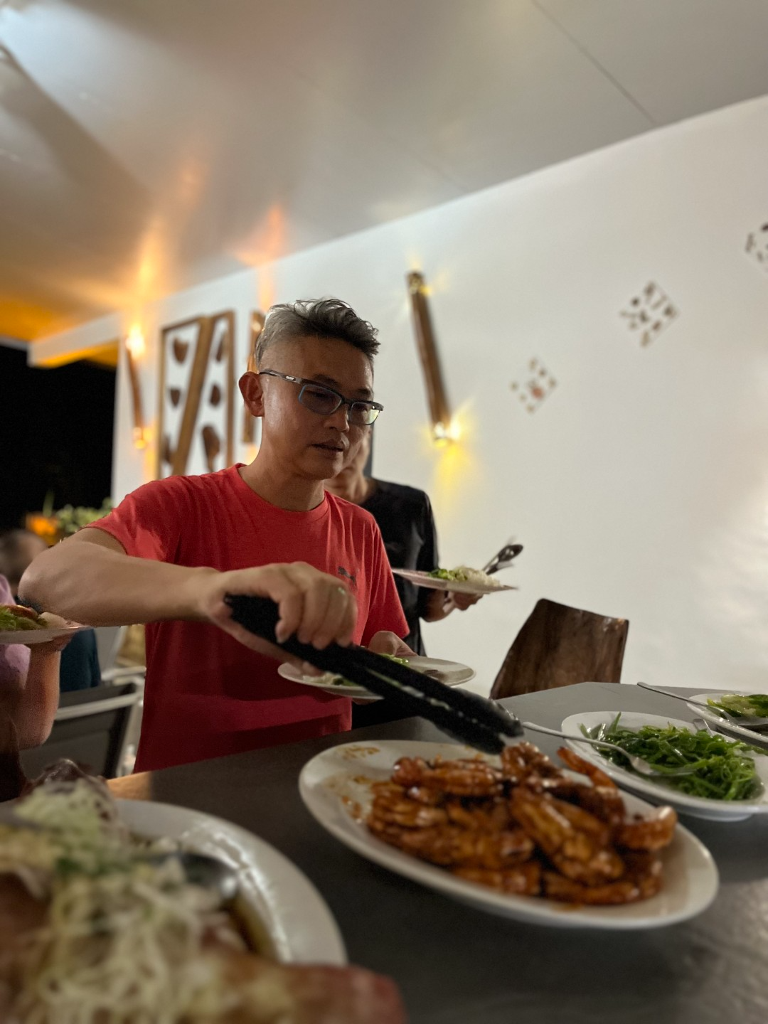 Eagle Bay Retreat Dining BBQ Seafood